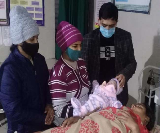 यूपी टीईटी 2022 देते समय अभ्यर्थी को हुई प्रसव पीड़ा, अस्पताल में बेटी का हुआ जन्म