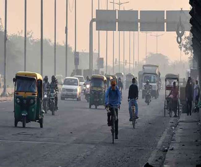 लोगों के लिए जानलेवा बन रही दिल्ली की सड़कें, क्या क्या सावधानी बरतें यह जानने के लिए पढ़िए पूरी खबर