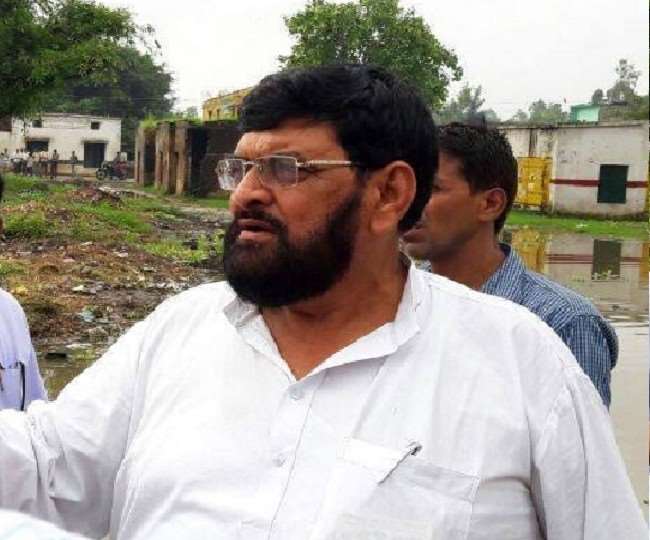 UP Chunav 2022: अखिलेश को बड़ा झटका, विधायक हाजी रिजवान ने छोड़ी सपा; पार्टी ने भी छह साल के लिए किया निष्कासित