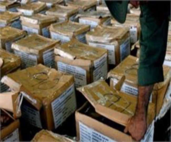 शामली में सात लाख रुपये की अवैध शराब के साथ पिता व पुत्र गिरफ्तार