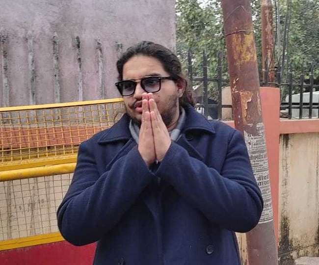 मुख्तार के बेटे का बड़ा आरोप, जेल में मिलने के बाद बोला- पिता की हत्या कराने की हो रही साजिश