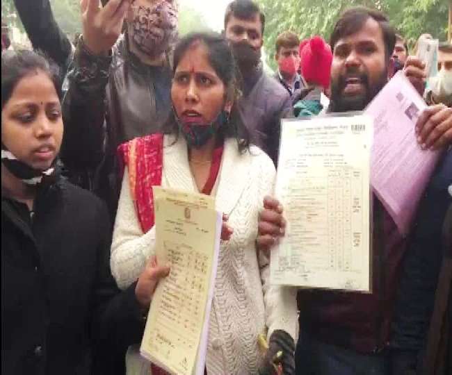 यूपी टीईटी 2021 पेपर फिर लीक! इंटरनेट मीडिया पर वायरल हो रहे कई प्रश्नपत्र, पीएनपी सचिव ने बताया फर्जी