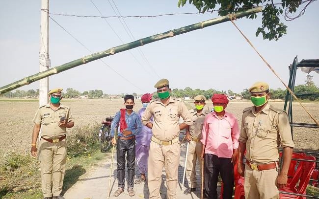 हॉटस्पॉट गांवों में पुलिस की सख्ती