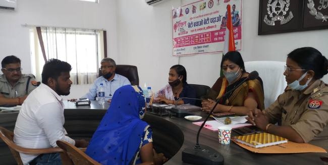 जनसुनवाई में घरेलू हिसा, बच्चों व श्रमिक पंजीकरण की शिकायत