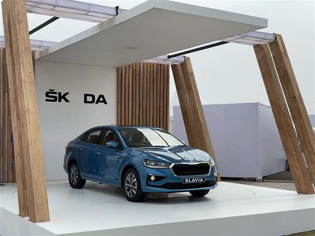Slavia कैसे देगी Honda City को टक्कर? Skoda ने दिया जवाब