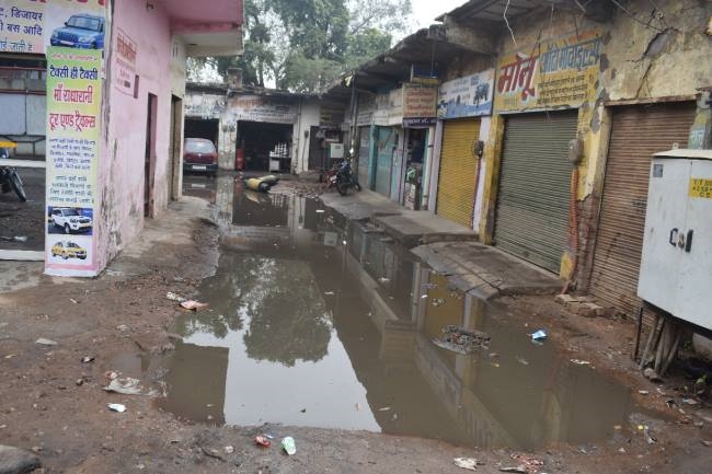 तड़के हुई बारिश से सर्दी तमतमाई