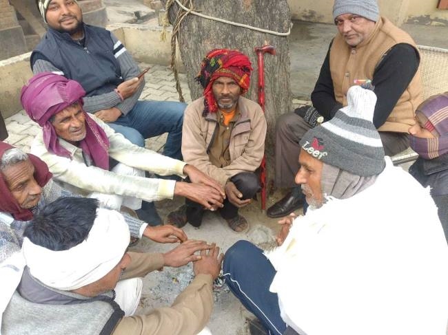 सुनहरा और सुरक्षित चाहिए भविष्य
