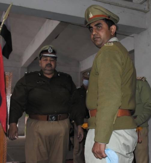 पीटीएस और पीटीसी में 586 उप निरीक्षकों को शपथ दिलाकर किया पासआउट