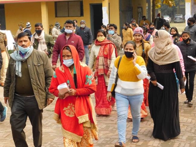 महराजगंज में 1523 अभ्यर्थियों ने छोड़ी टीईटी