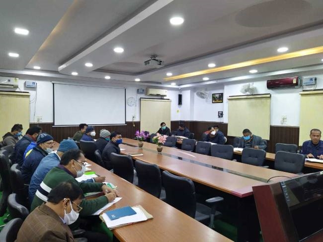 राशन कार्ड बनाने के लिए
चलाएं अभियान: डीएम