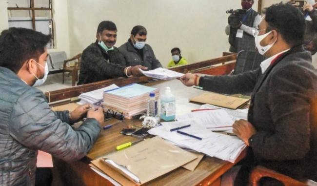 शहजाद, प्रदीप बत्रा और प्रशांत सहित चार ने किया नामांकन