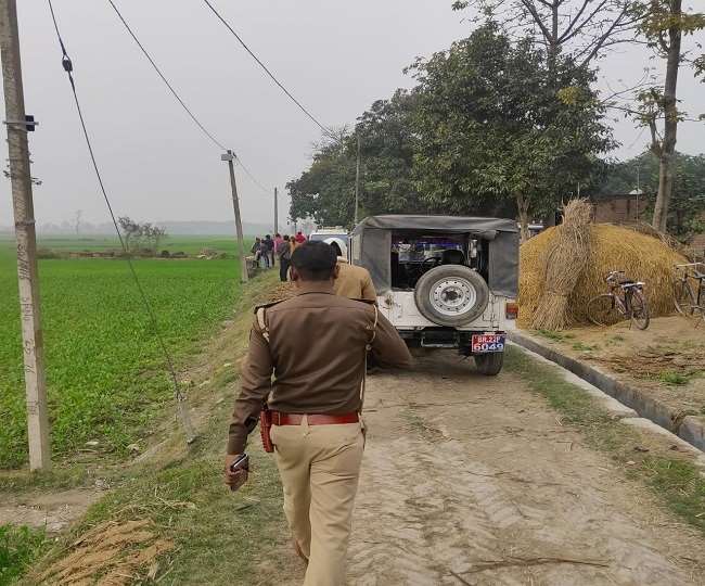 बिहार के पर्यटन मंत्री के गांव में कैंप कर रही तीन थानों की पुलिस, जानें वजह
