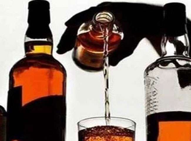 जहरीली शराब कांड: काम आबकारी विभाग का और जांच का जिम्मा संभाल रही पुलिस, कमाऊ पूत के पास नहीं पुख्ता तंत्र