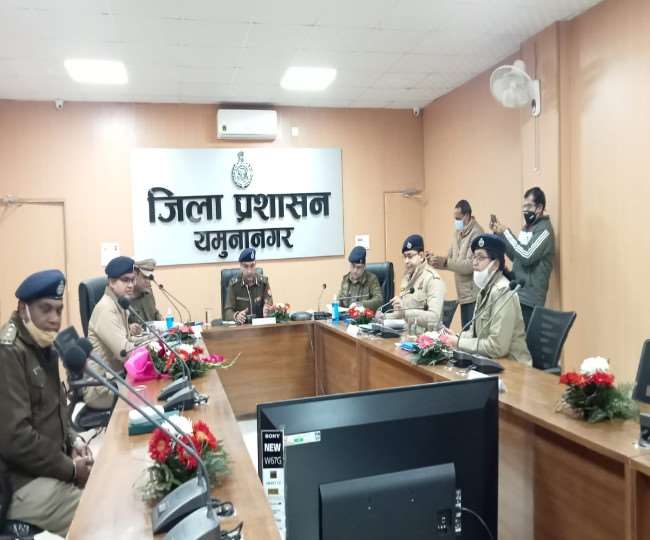 UP Chunav 2022: यूपी चुनाव को लेकर पुलिस अधिकारियों की बैठक, हरियाणा के इन जिलों में बढ़ेगी मुस्तैदी