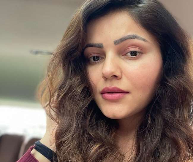 'बिग बॉस 14' विनर रूबीना दिलैक की लेटेस्ट तस्वीरों में खूबसूरती ने उड़ाए फैंस के होश, बोले- नजर ना लगे...