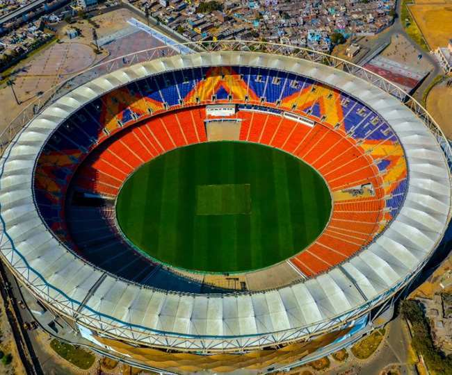 Narendra Modi Stadium: सिर्फ स्टेडियम का नाम मोदी पर, पटेल के ही नाम पर है परिसर