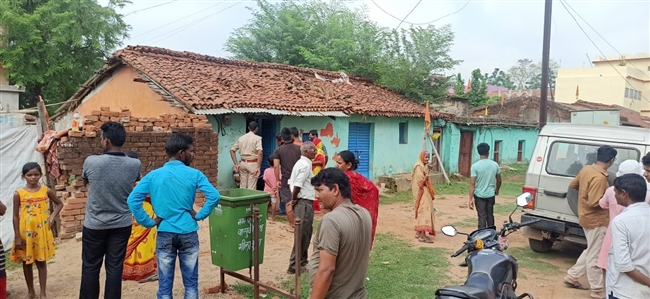 घरेलू विवाद को लेकर अधेड़ ने आत्महत्या की