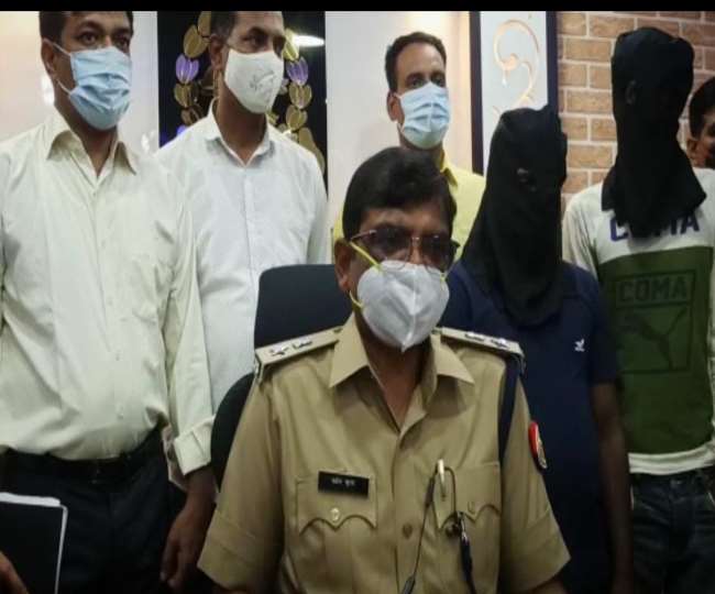 पुलिस टीम पर फायरिंग कर भाग रहे दो लुटेरे गिरफ्तार