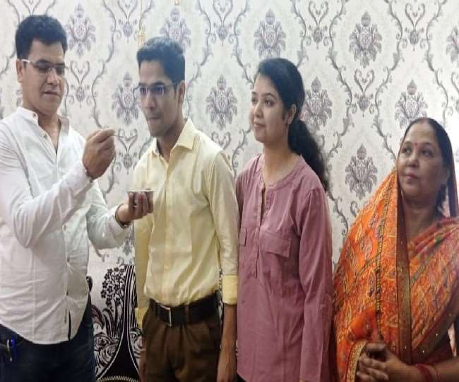 UPSC 2020 UP Topper: महज 22 साल की उम्र में आइपीएस बने आदर्श कांत शुक्ल, पहले ही प्रयास में सफल