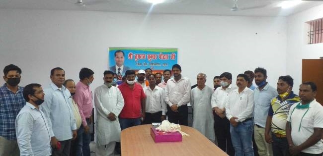 नव नियुक्त जिला खेल पदाधिकारी को ओलंपिक संघ के पदाधिकारियों ने किया सम्मानित