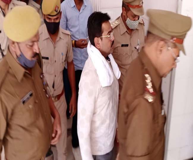 लखीमपुर खीरी कांड के मुख्य आरोपित आशीष मिश्रा की तबीयत बिगड़ी, जिला अस्पताल में भर्ती