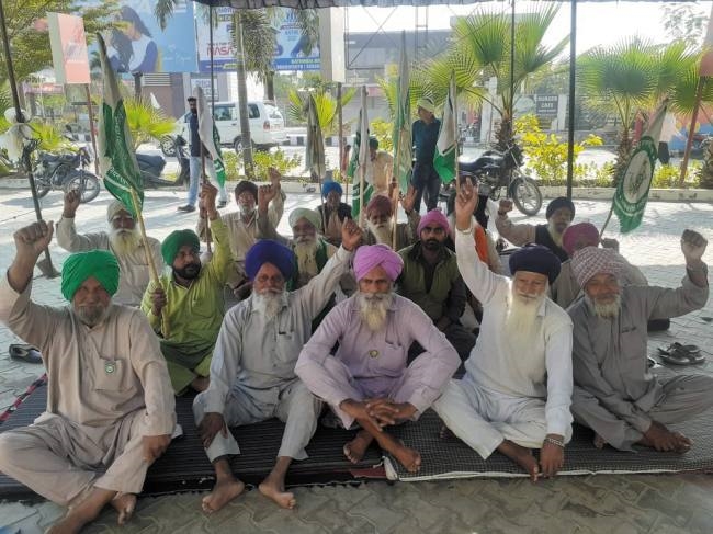 सरकार पर किसान विरोधी एजेंडे पर हस्ताक्षर न करने का दबाव बनाना होगा