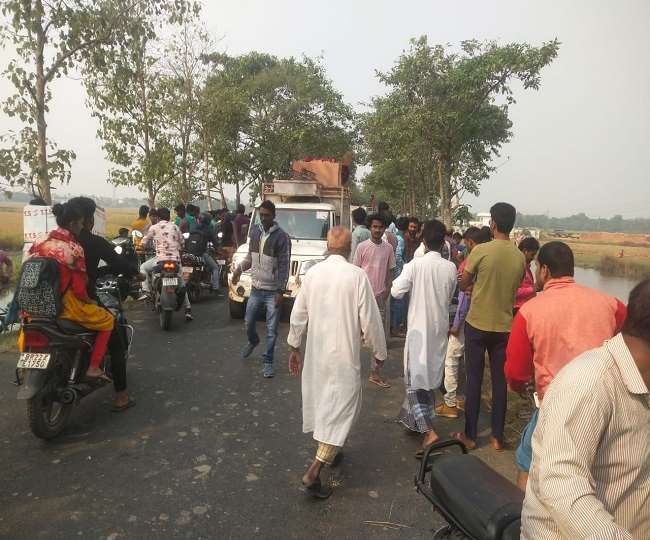 पश्चिम चंपारण में सड़क दुर्घटना में सास और नई नवेली दुल्हन की मौत, युवक जख्मी
