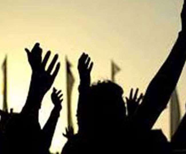 जल संस्थान कर्मियों ने पेयजल मंत्री से लगाई गुहार, इन मांगों को लेकर सौंपा ज्ञापन