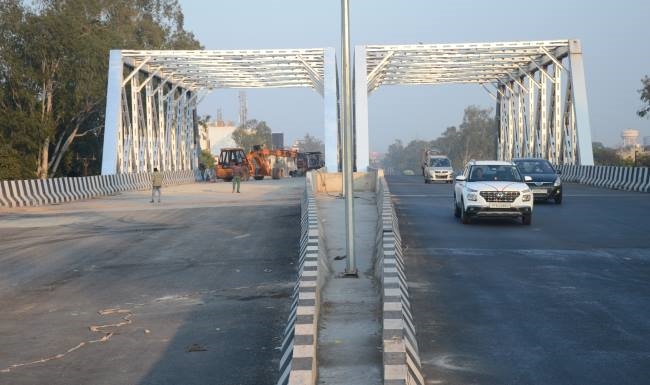 फरवरी के पहले सप्ताह में चालू होगी आइएसबीटी फ्लाईओवर की दूसरी लेन