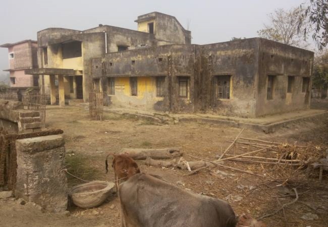 बदहाली के कगार पर पहुंचा
शीतलपुर का आयुर्वेदिक अस्पताल