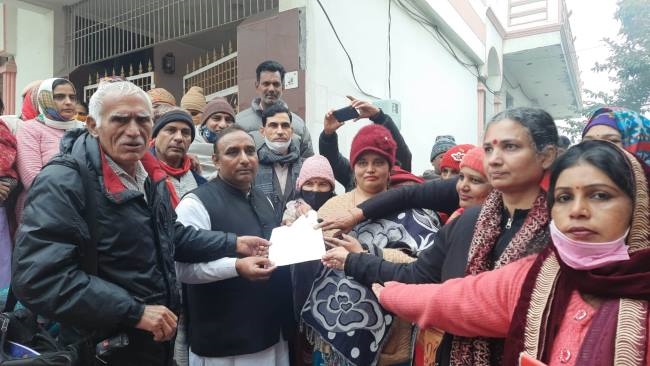 आंगनबाड़ी वर्करों ने मांगों को लेकर किया प्रदर्शन