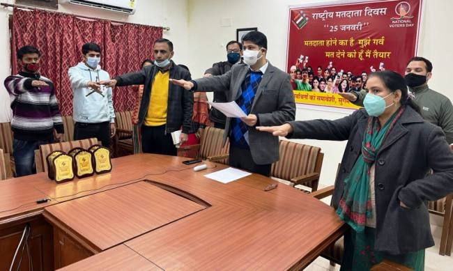 मतदान प्रक्रिया में हर नागरिक की भागीदारी जरूरी : राघव