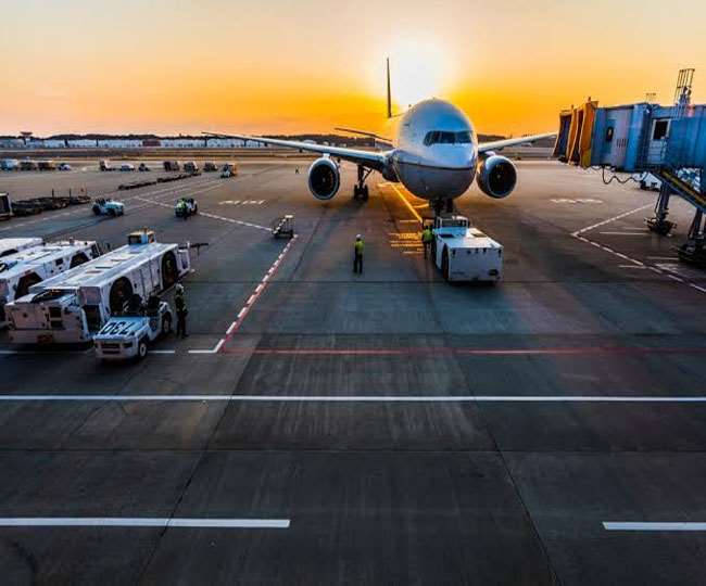 कोलकाता के पास हवाई अड्डे के निर्माण के लिए जमीन अधिग्रहण को लेकर बंगाल सरकार दुविधा में