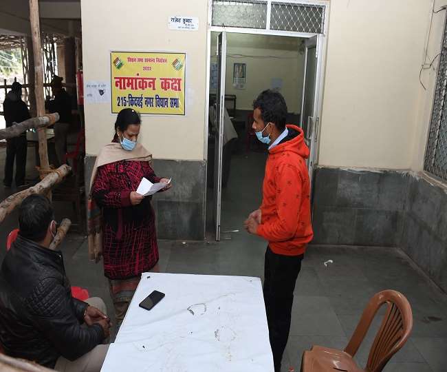 UP Chunav 2022 : कानपुर में नामांकन कराने जा रहे हैं तो रखें इन बातों का ख्याल, वर्ना टूट सकता है सपना