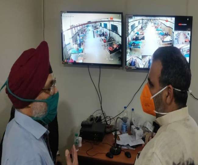मरीज बोले- कोविड वार्ड में खानपान की उचित व्यवस्था नहीं, केंद्रीय मंत्री ने कोराना संक्रमितों से किया संवाद