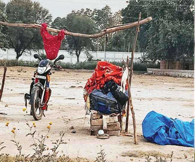 दर्दनाक: खाने में मिट्टी डाली तो मां ने दो बेटियों को मार डाला, खुद को भी चाकू मारा