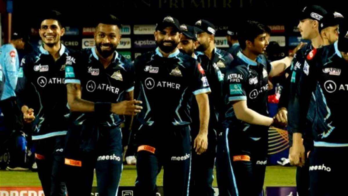 IPL 2022 में गुजरात ने बना डाला गजब रिकार्ड, चेन्नई के फिनिशर रह गए पीछे