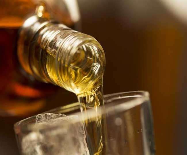 Moradabad Liquor Smuggling Case : शहर की आदर्श कालोनी भी कच्ची शराब बचाने के लिए है बदनाम, एसएसपी ने चलाई थी मुहिम