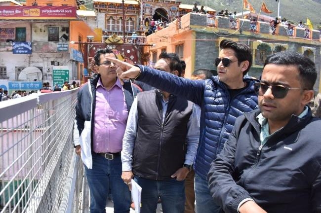 बदरीनाथ मास्टर प्लान कार्यों का किया निरीक्षण