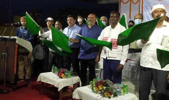 रेल मंत्री ने कहा बासुकीनाथ की धरती पर यह ट्रेन श्रद्धालुओं की यात्रा सुगम बनाएगी
