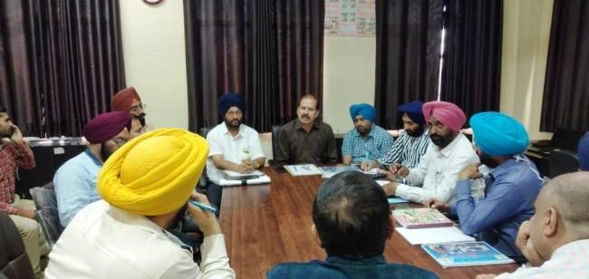 शतप्रतिशत मतदान के लिए चुनाव अधिकारी करें प्रयास : हरीश कुमार