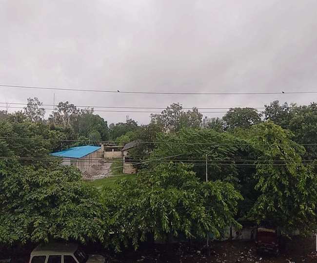 Bihar Weather: पटना में छाए रहेंगे बादल, बिहार के बाकी हिस्सों के बारे में मौसम विभाग ने ये बताया