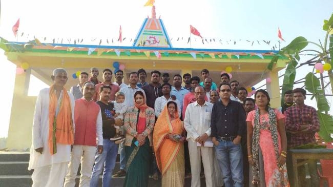 150 वर्ष पुराने मंदिर का हुआ जीर्णोद्धार, निकली कलश यात्रा