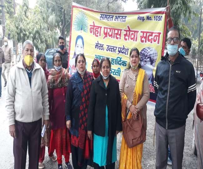 मेरठ में किसानों का बुद्धि-शुद्धि के लिए हवन, पूर्व जिलाध्यक्ष ने कहा कृषि कानूनों के विरोध में राजनीति चमका रहे कुछ लोग