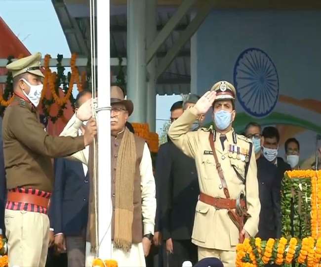Mohali Republic Day Celebration 2021ः मोहाली में राज्यपाल वीपी सिंह बदनौर ने फहराया राष्ट्रीय ध्वज