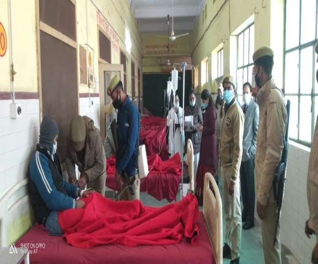 रायबरेली में शराब पीने से मरने वालों का आंकड़ा बढ़ा, अब तक दस की मौत; आबकारी इंस्पेक्टर और सिपाही निलंबित