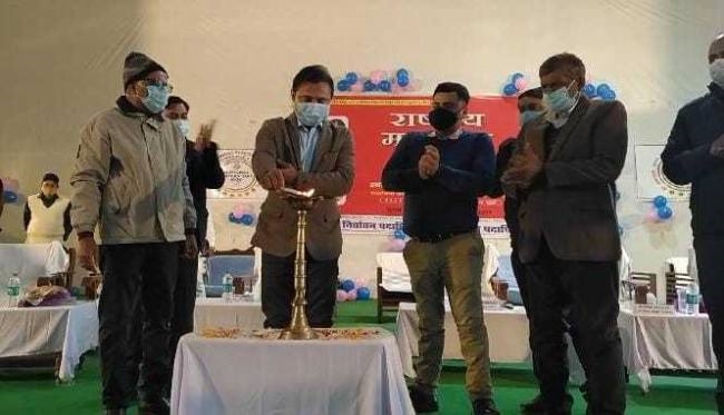 मतदाता अपने मताधिकार का प्रयोग अवश्य करें : डीएम