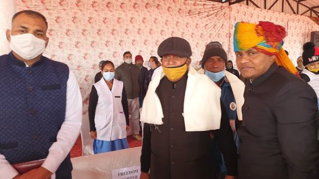 ग्रामीण क्षेत्रों में भी धूमधाम से मनाया गया 73वां गणतंत्र दिवस