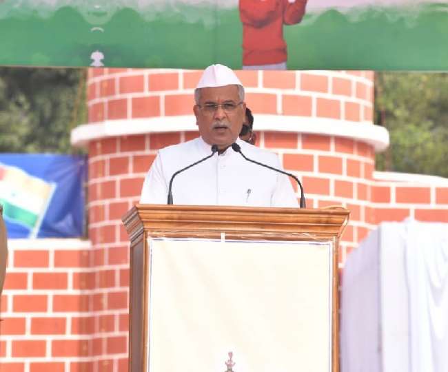 छत्तीसगढ़: सीएम बघेल का बड़ा तोहफा, अब हफ्ते में पांच ही दिन काम करेंगे सरकारी कर्मचारी