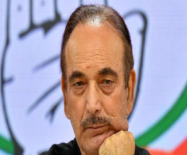 गुलाम नबी को पद्म भूषण सम्मान मिलने पर कांग्रेस के अंदर बढ़ी कटुता, सोनिया गांधी और राहुल गांधी ने अब तक नहीं दी बधाई